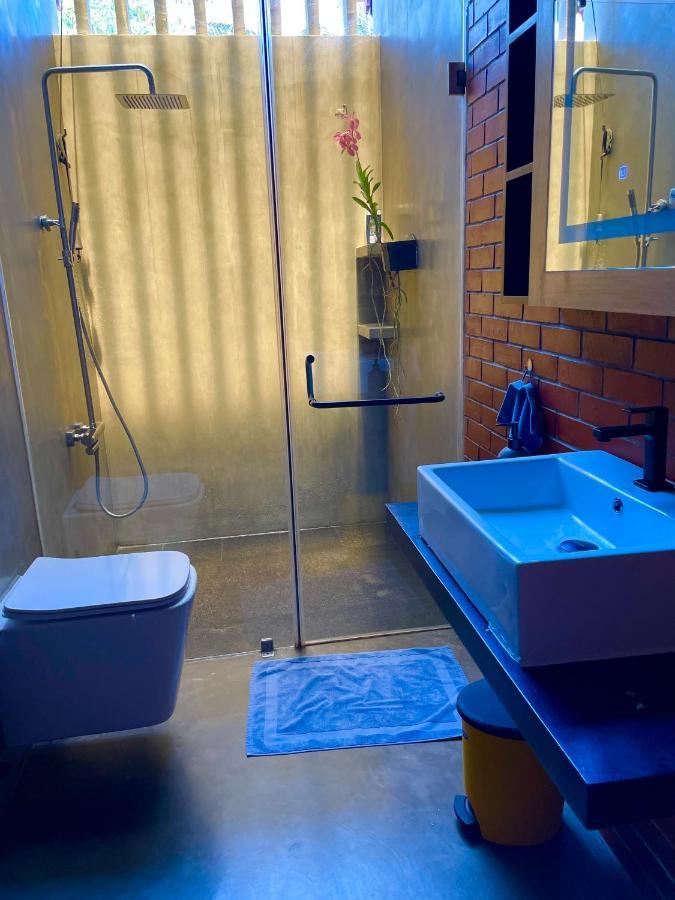 Negombo Morawala Beach Villa Екстериор снимка