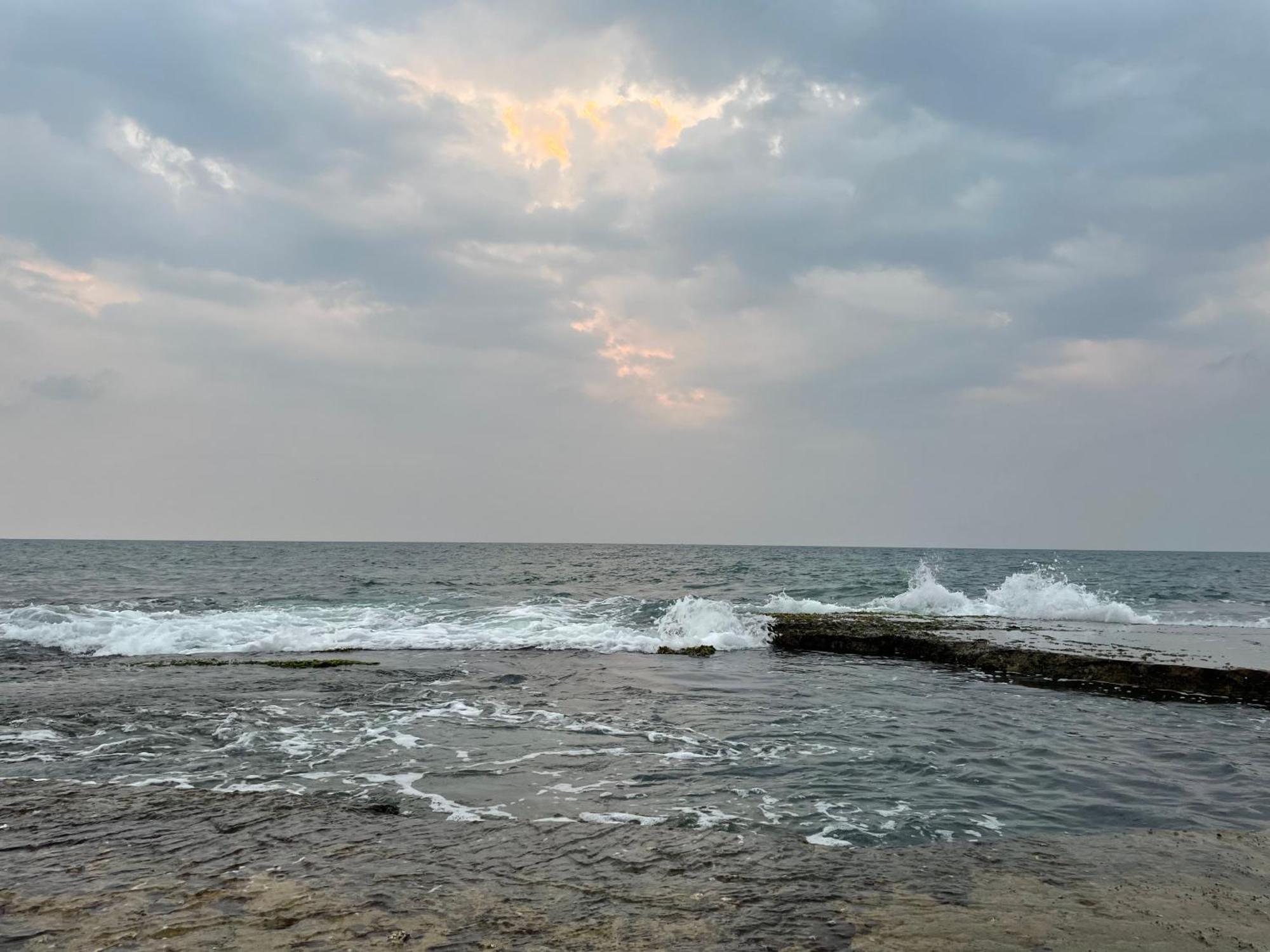 Negombo Morawala Beach Villa Екстериор снимка