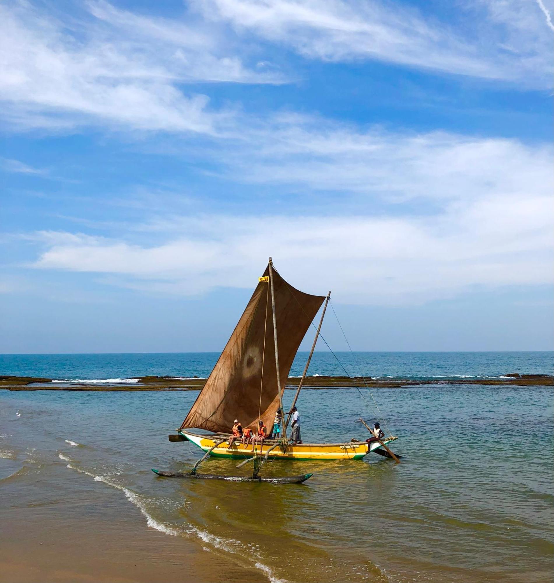 Negombo Morawala Beach Villa Екстериор снимка